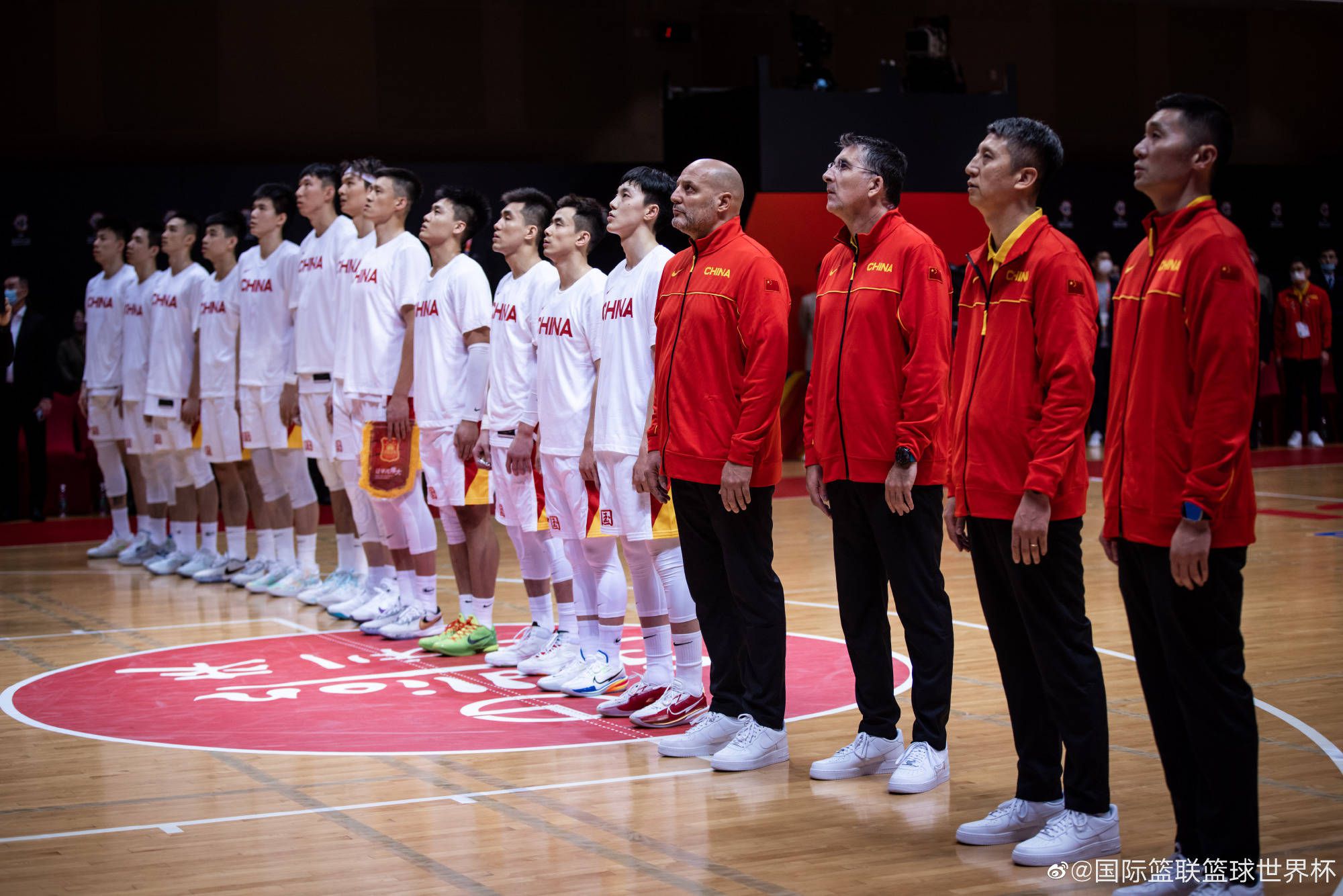 12月14日讯 NBA官方发布公告，将无限期禁赛追梦格林！